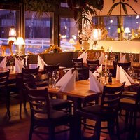gedeckter Tisch im HUF-HOUSE